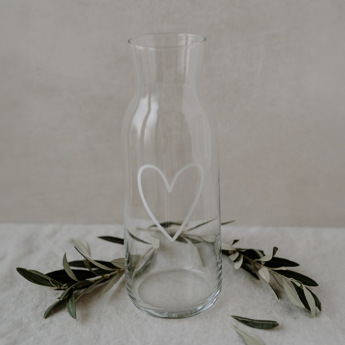 Carafe heart white