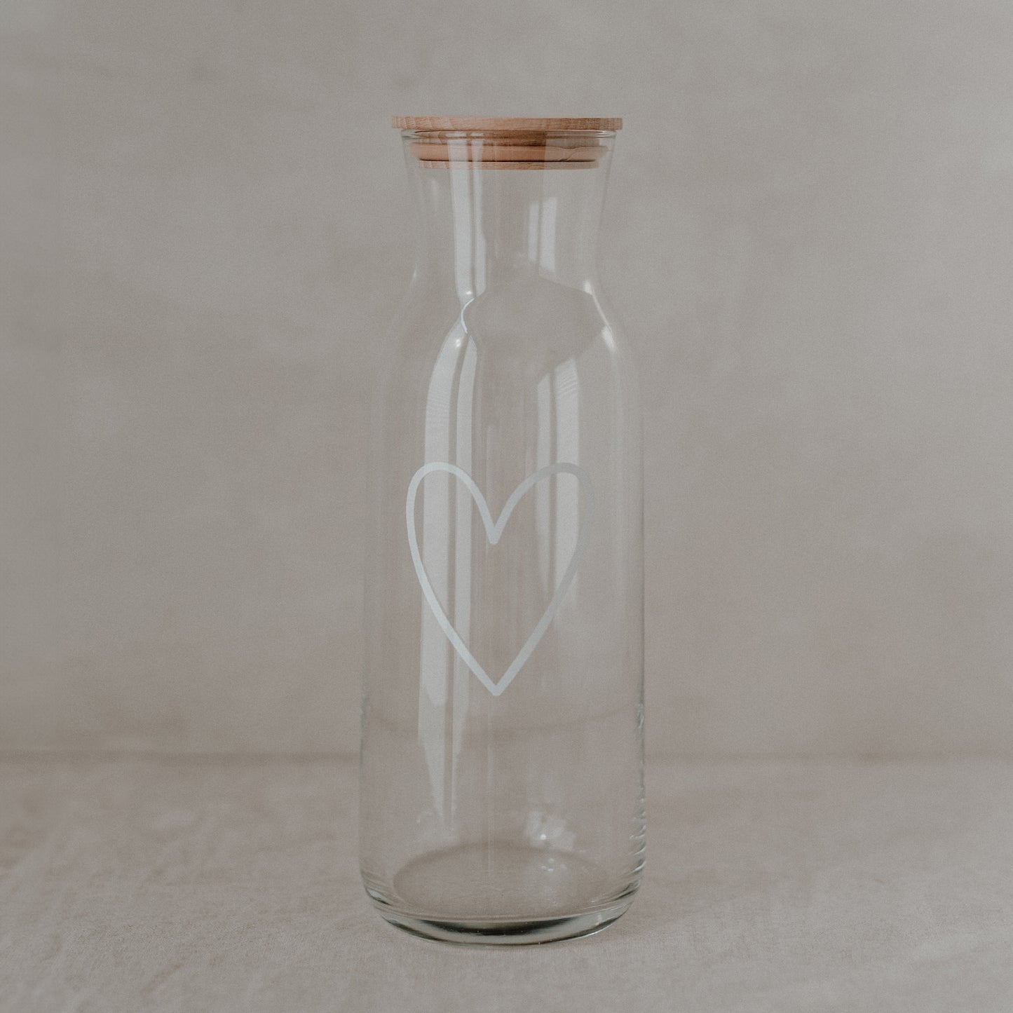 Carafe heart white